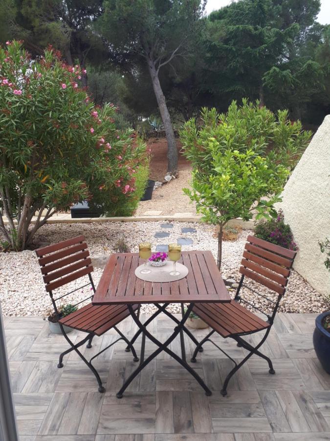 La Couloumine Otel Salses-le-Chateau Dış mekan fotoğraf